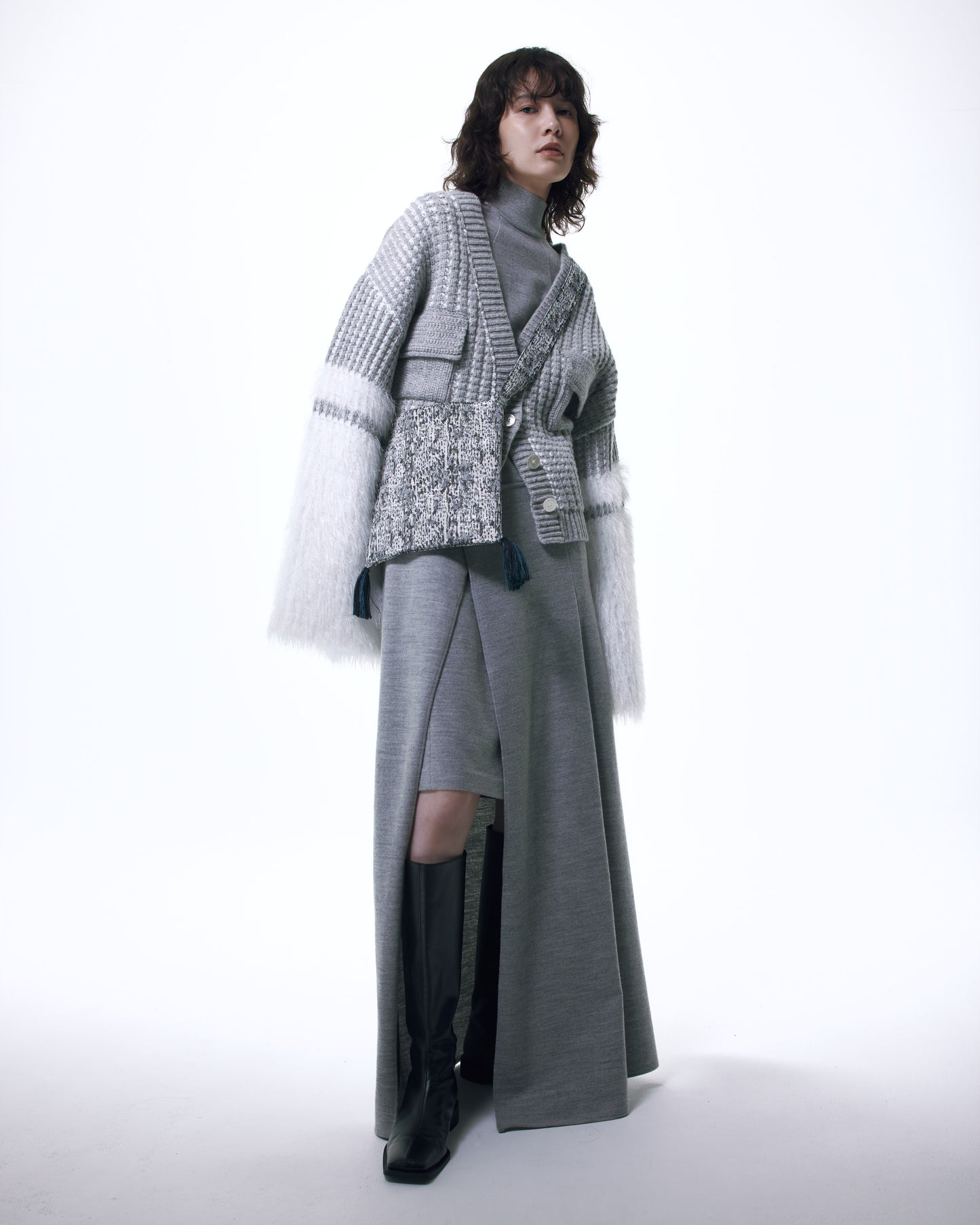 EBONY×DIDION. フリンジ ショルダー ポシェット ”Camellia Jacquard” Beige