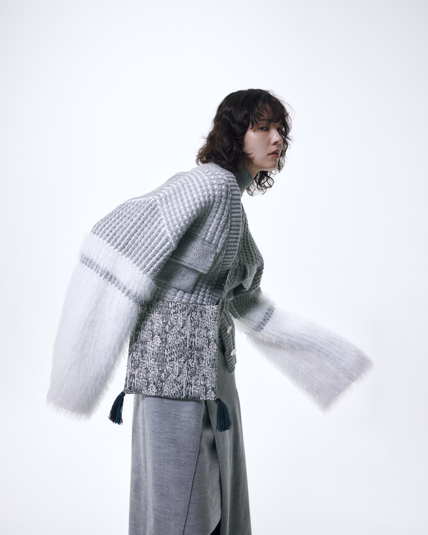 EBONY×DIDION. フリンジショルダーポシェット ”Water Jacquard” White