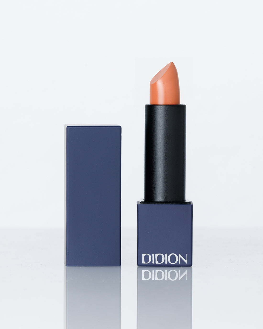 DIDION プランピング リップスティック. 04 Miss Misery