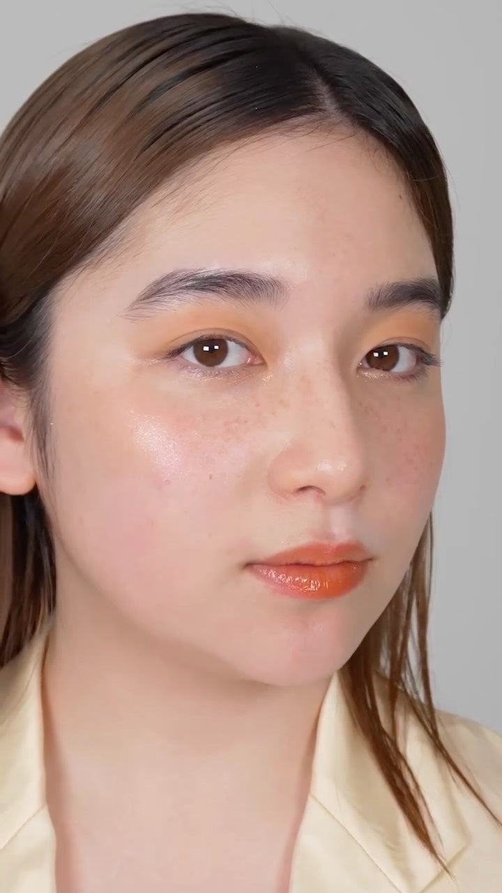 軽やかさの中にツヤと血色が宿るーYellow Brown Glow Makeup