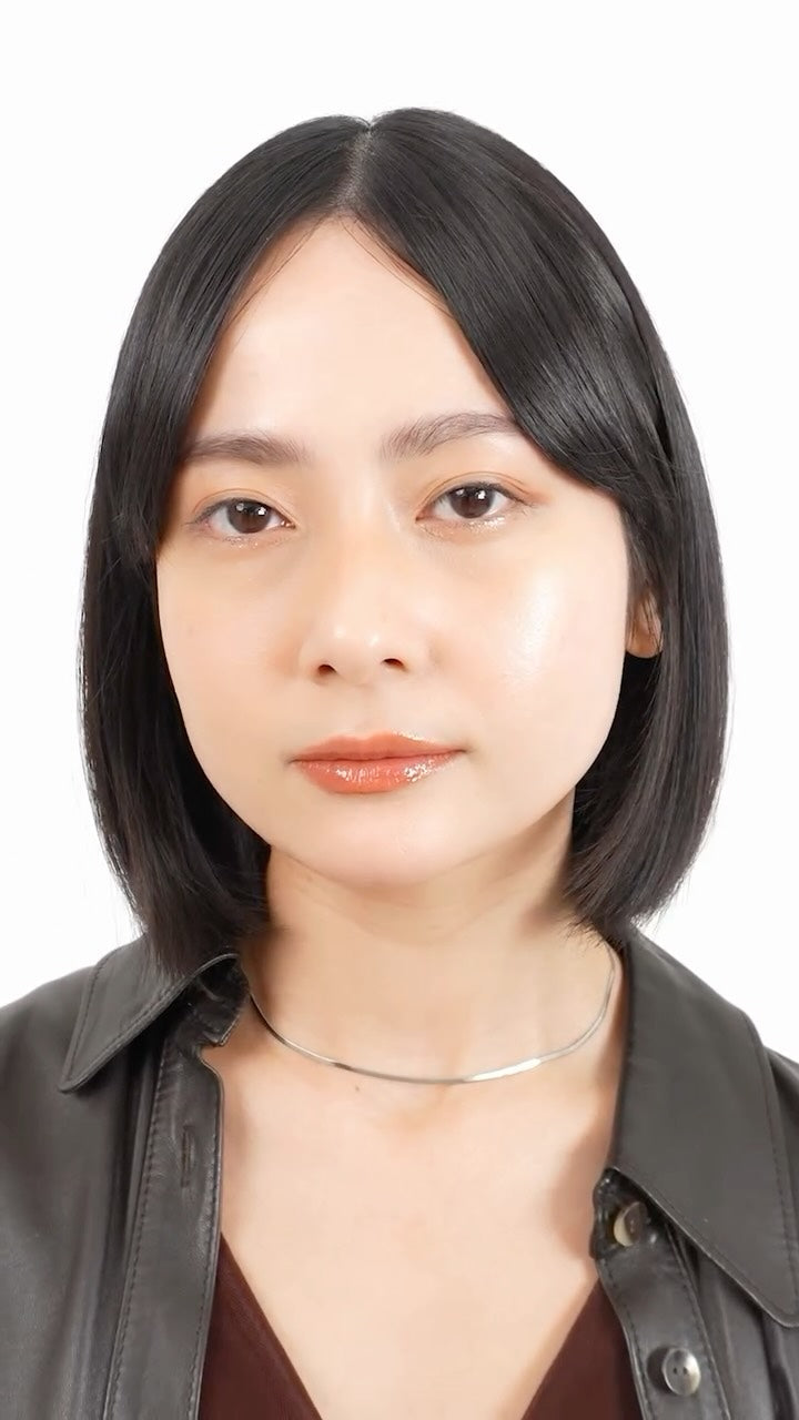 カラーリップグロスから始める、奥行きブラウンメイク