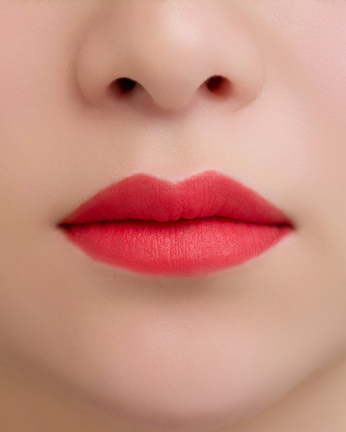Before using MELTY LIP GLOSS 01 Luster